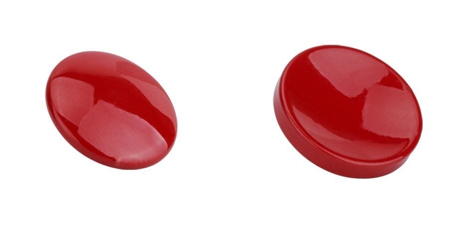 bouton de déclenchement convex ou concave rouge
